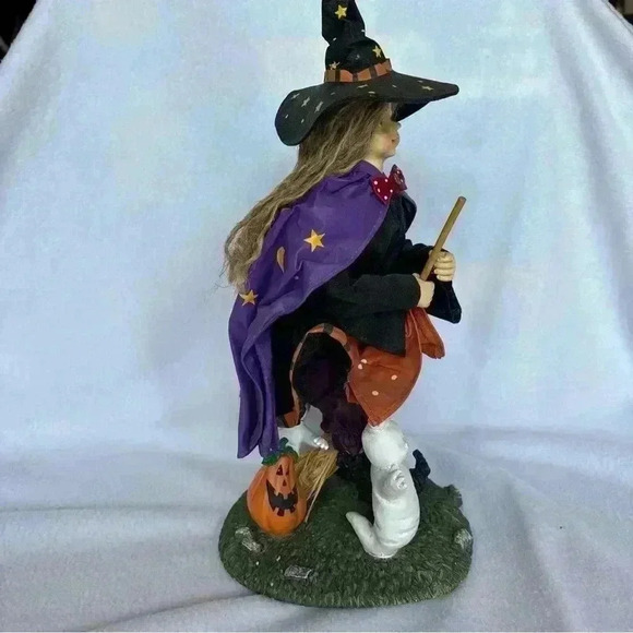 VTG Clothtique Halloween Scarecrow and Witch 13” Fabric Mache Figurines - Picture 8 of 13